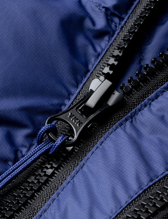YKK Zipper Detail of Blue Men's Heated Puffer Jacket