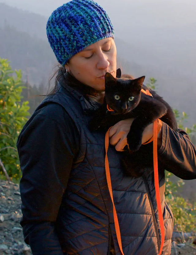 Women's Heated Super Lightweight Vest - Black/Blue iHood