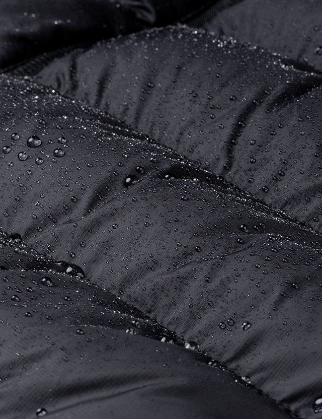 men's heated vest waterproof detail